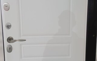 внутренняя отделка МДФ входной двери в квартиру